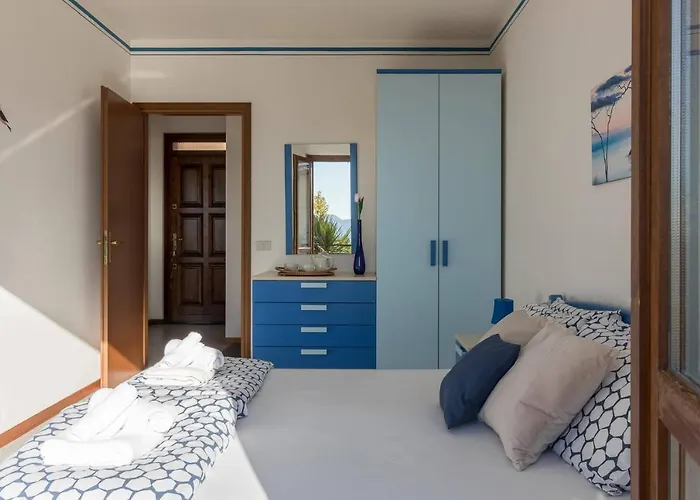 Panorama Apartment *
