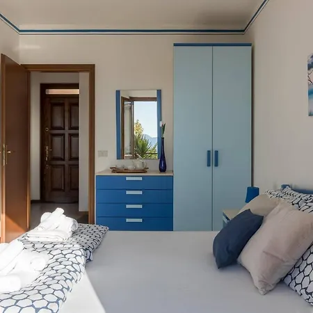 Panorama Apartment *