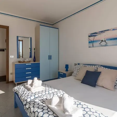 Panorama Apartment *